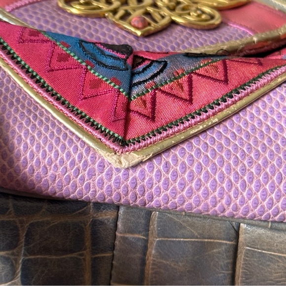 NWT 90s Vibrant Pink and Purple Crossbody Bag with Bohemian Flair patchwork - Picture 4 of 13